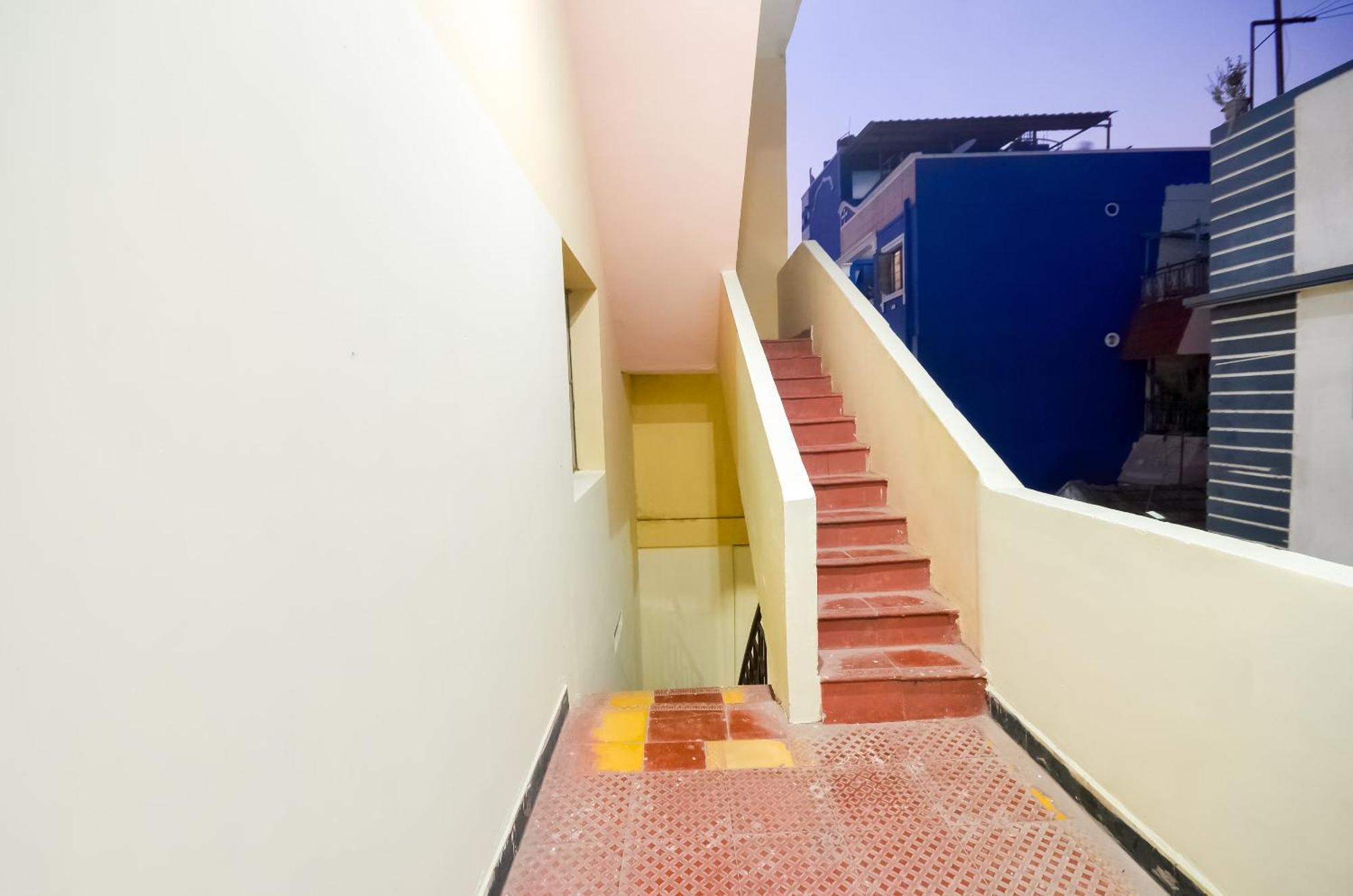 Hotel O Sri Murugan Lodge コインバトール エクステリア 写真