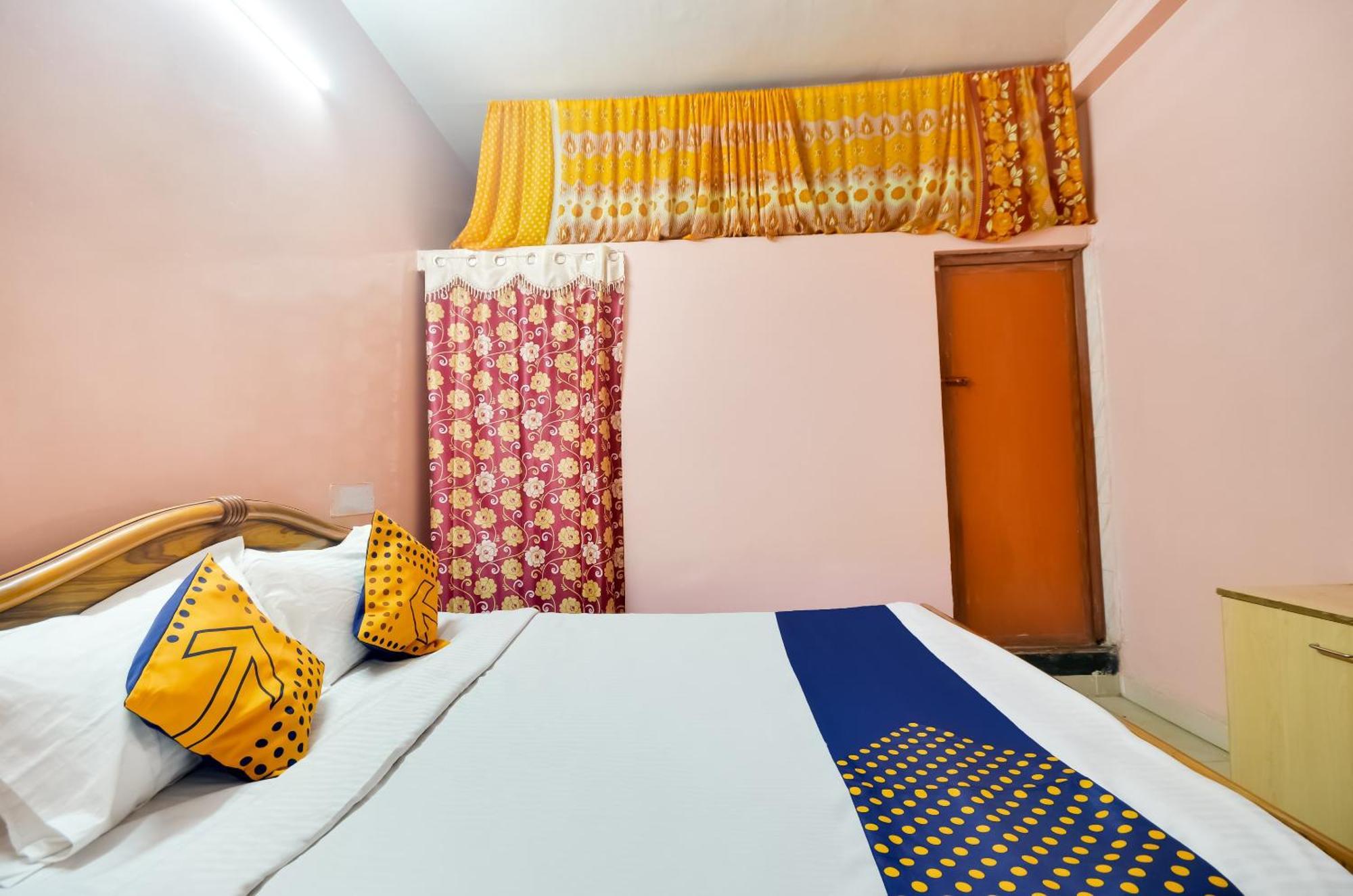 Hotel O Sri Murugan Lodge コインバトール エクステリア 写真