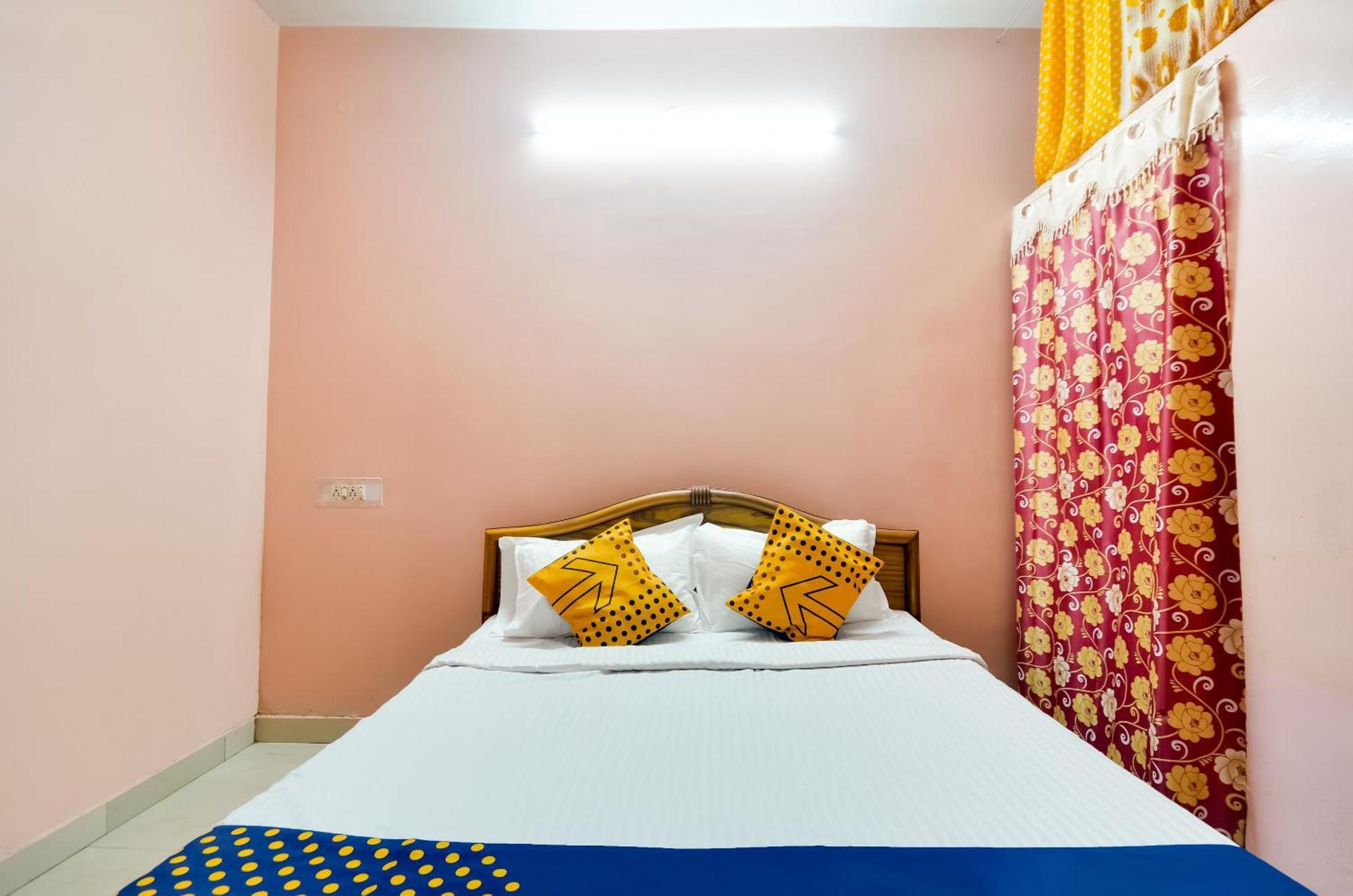 Hotel O Sri Murugan Lodge コインバトール エクステリア 写真